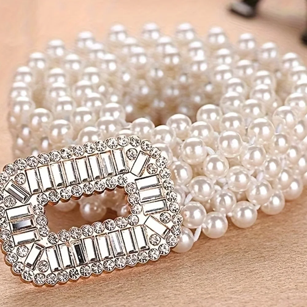 Pearl Stretch Bracelet with Crystal Rhinestone Buckle